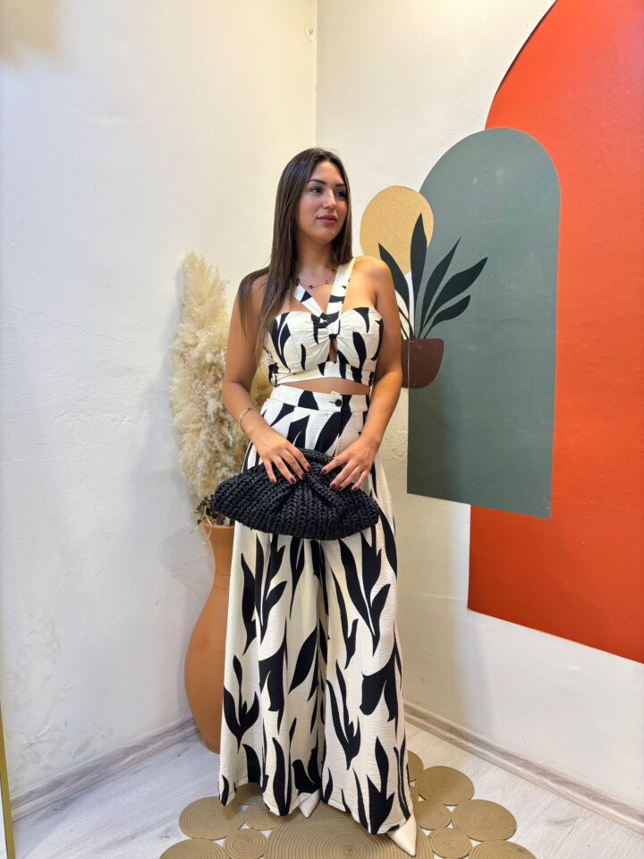 Zebra Desenli Pantolon/Büstiyer Takım