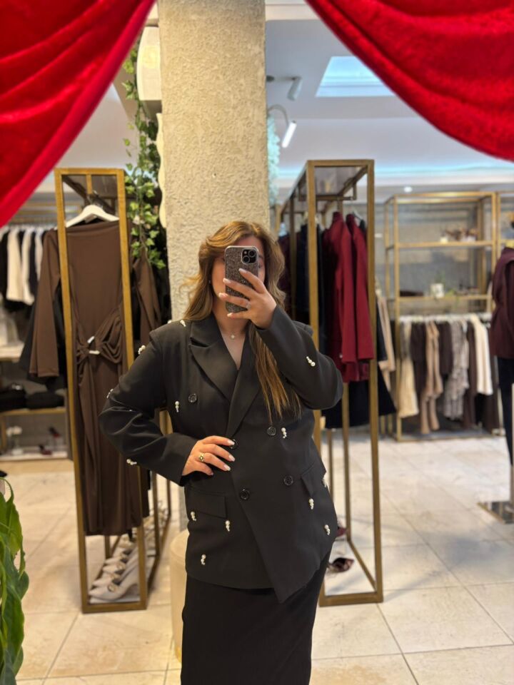 Siyah İncili Blazer Ceket