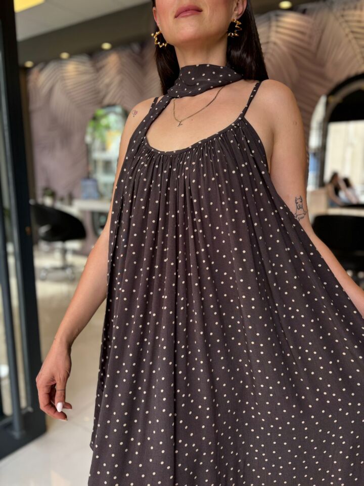 Kahve Puantiyeli Askılı Bluz