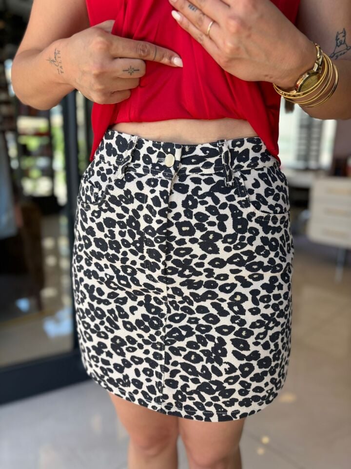 Leopar Kot Etek