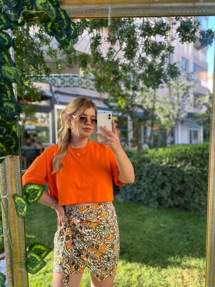Turuncu Crop Tshirt