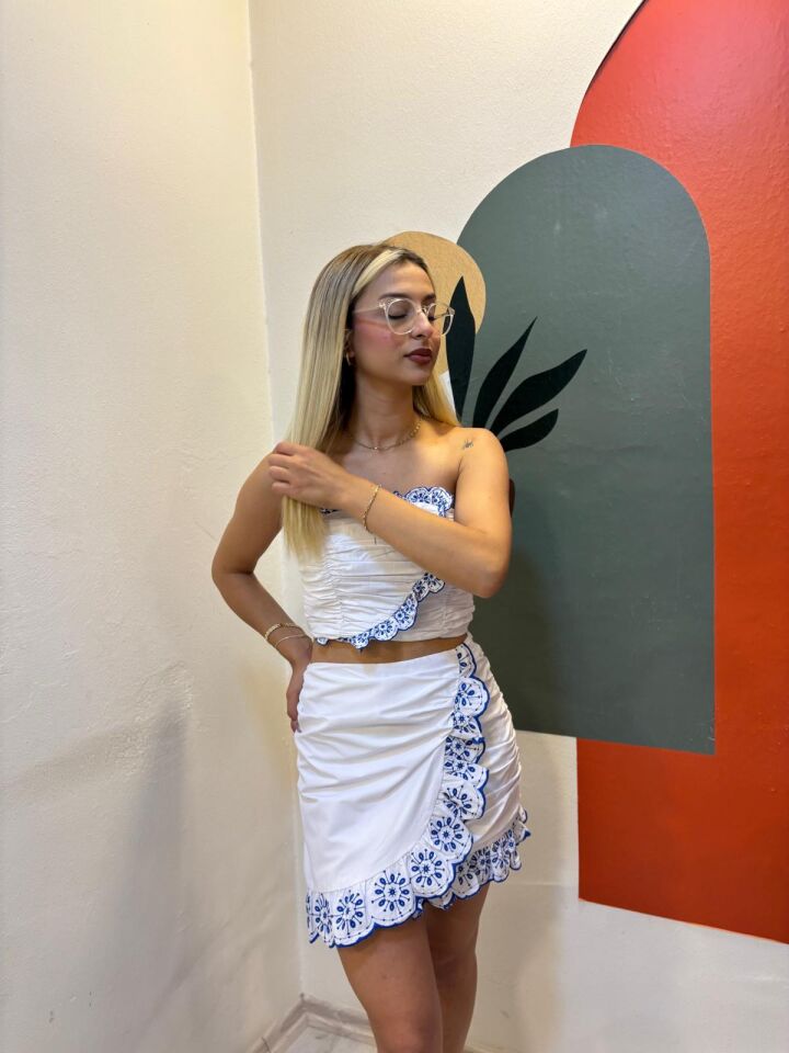 Beyaz Etek/Büstiyer Takım