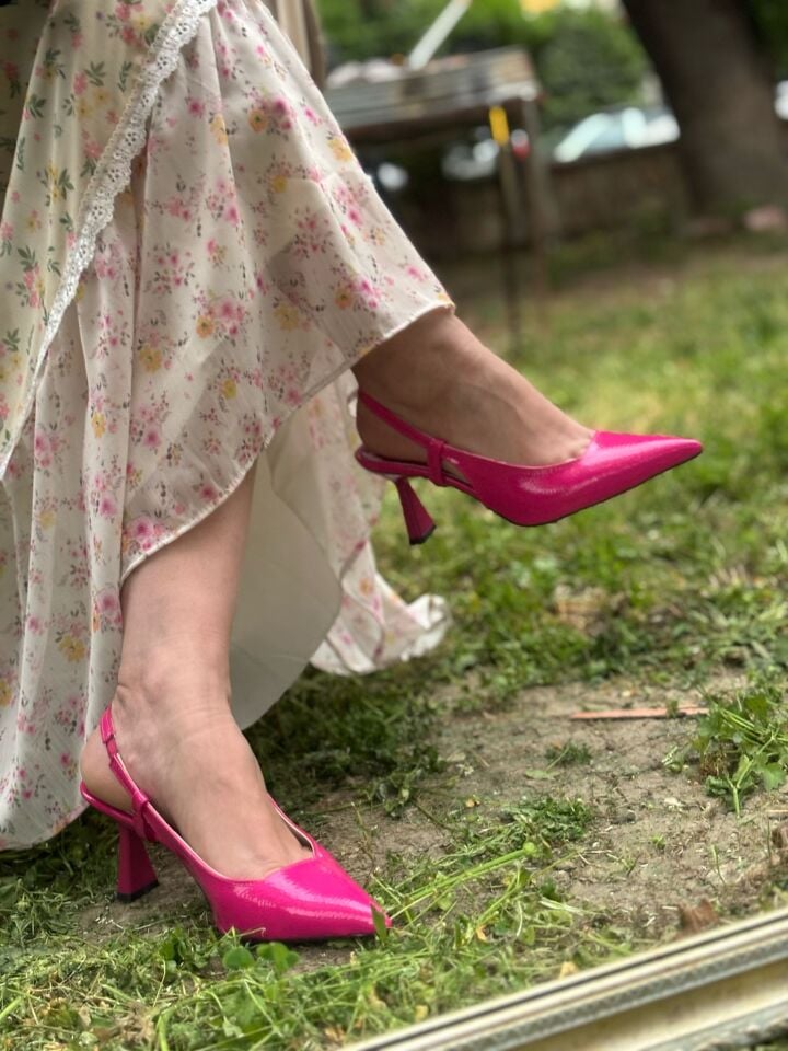 Pembe Stiletto