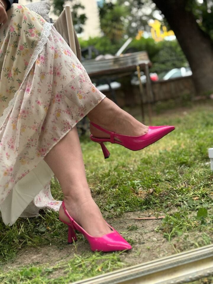 Pembe Stiletto