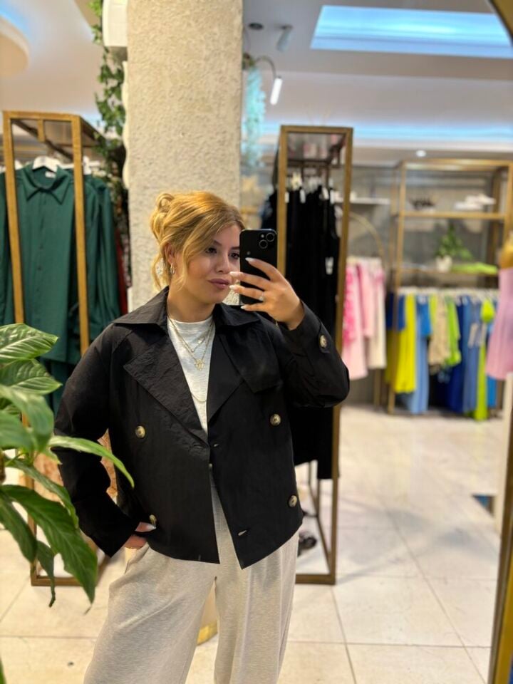Siyah Paraşüt Kumaş Trençkot