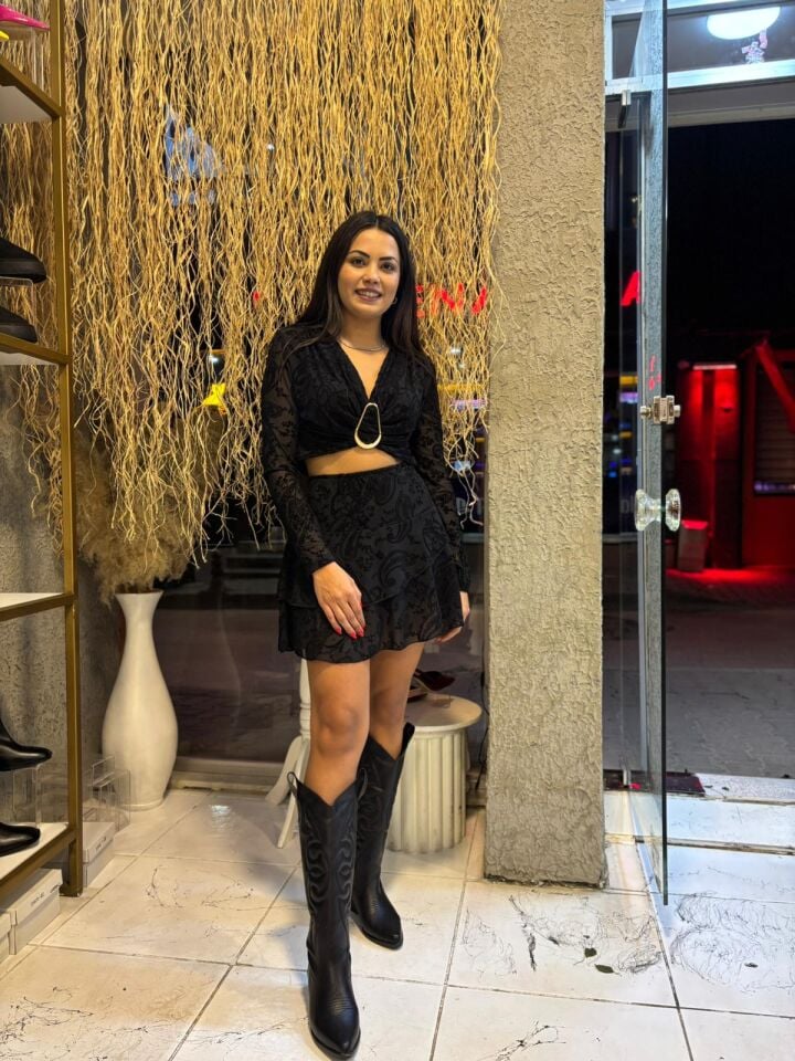 Siyah Tül Kadife İşlemeli Takım